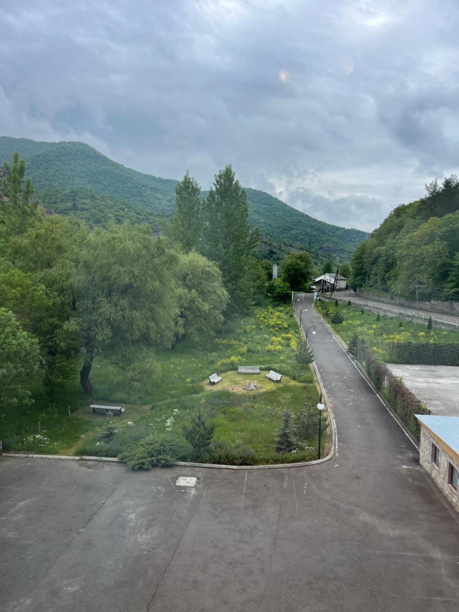 Diligence Hotel & Restaurant Dilijan Exterior foto